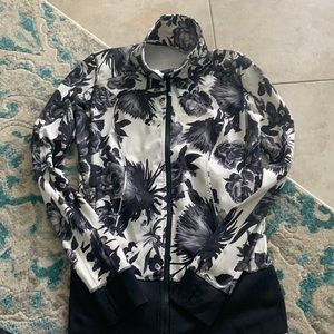 Lululemon Jacket - Great Condition